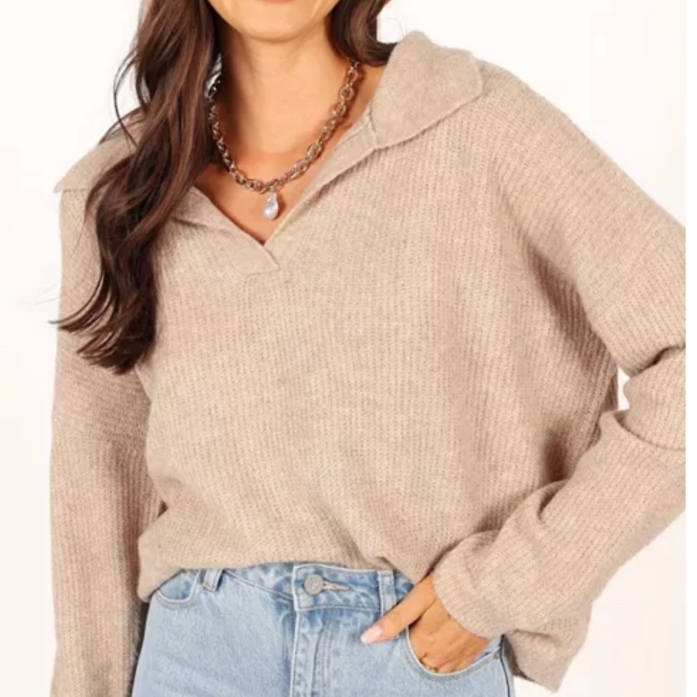 ***Brand New Never Worn *** Petal and Pup Cozy Knit Sweater Medium Beige